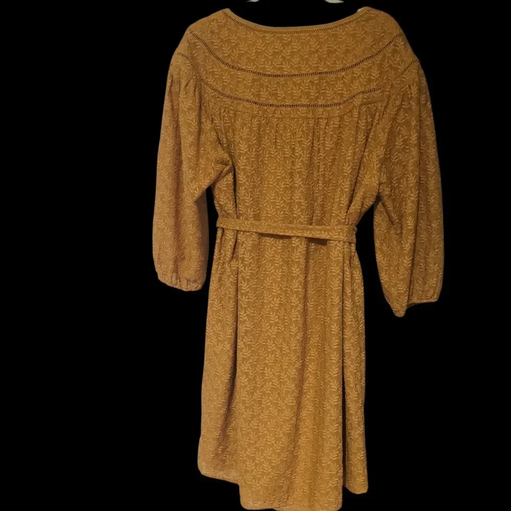 Embroidered mustard dress - Picture 2 of 3